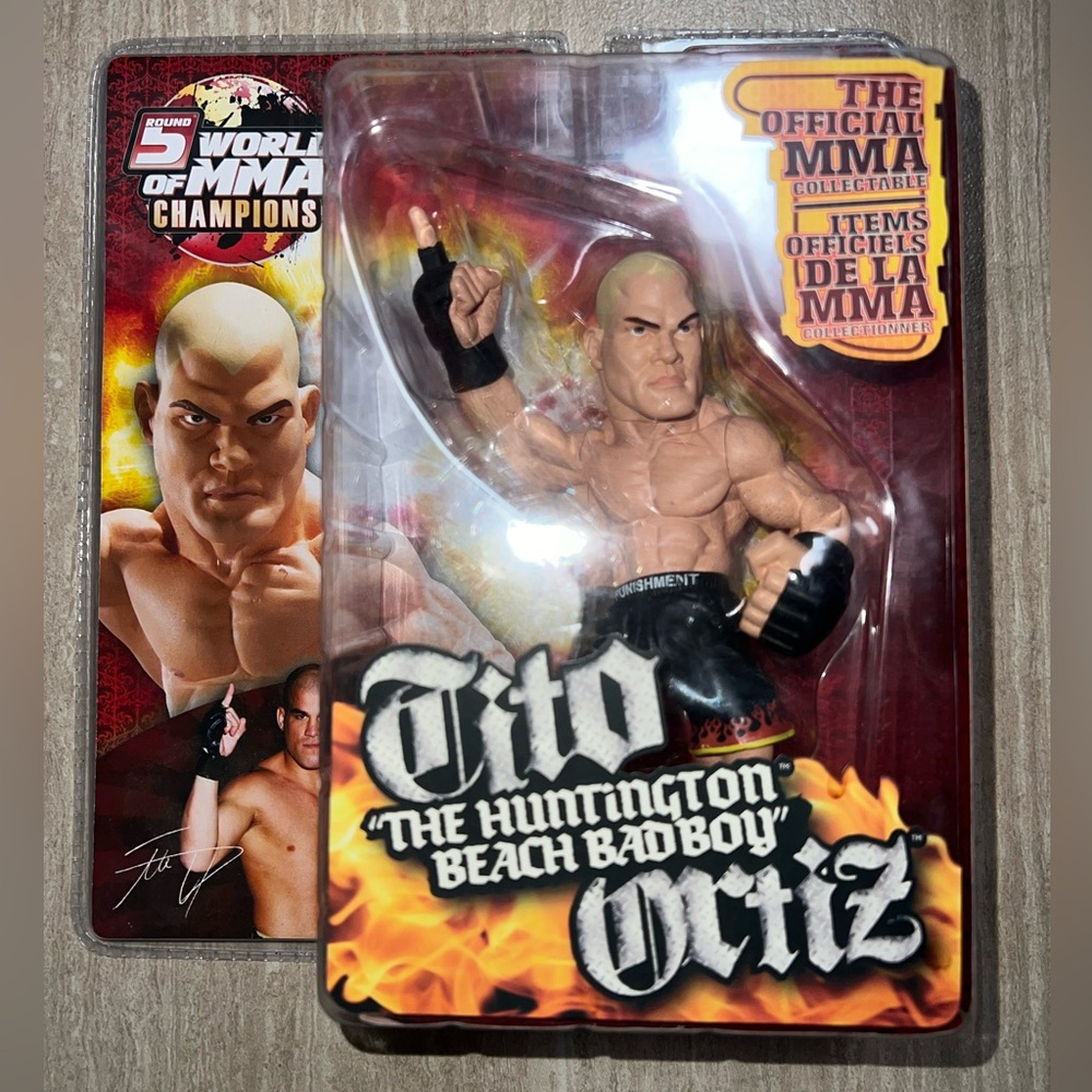 Round 5 world of MMA Tito Ortiz action figure toy